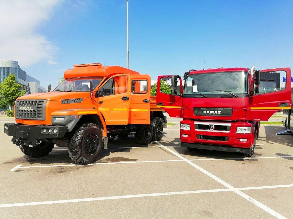 Передача автобусов и спецтехники для Мострансавто